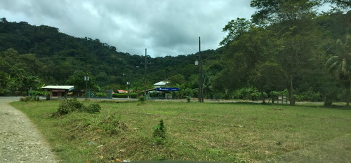 Corner lot w/highway frontage