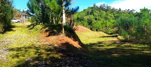 lot on right also borders public dirt road