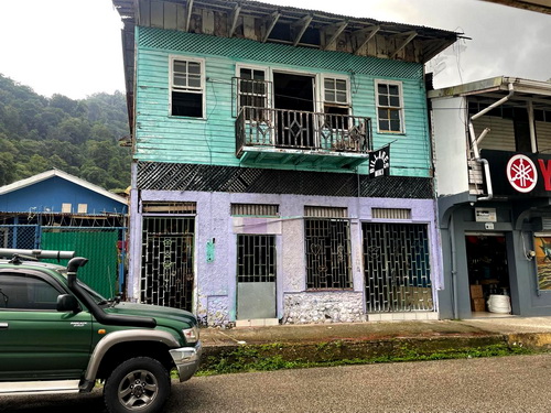 Golfito Commercial Building